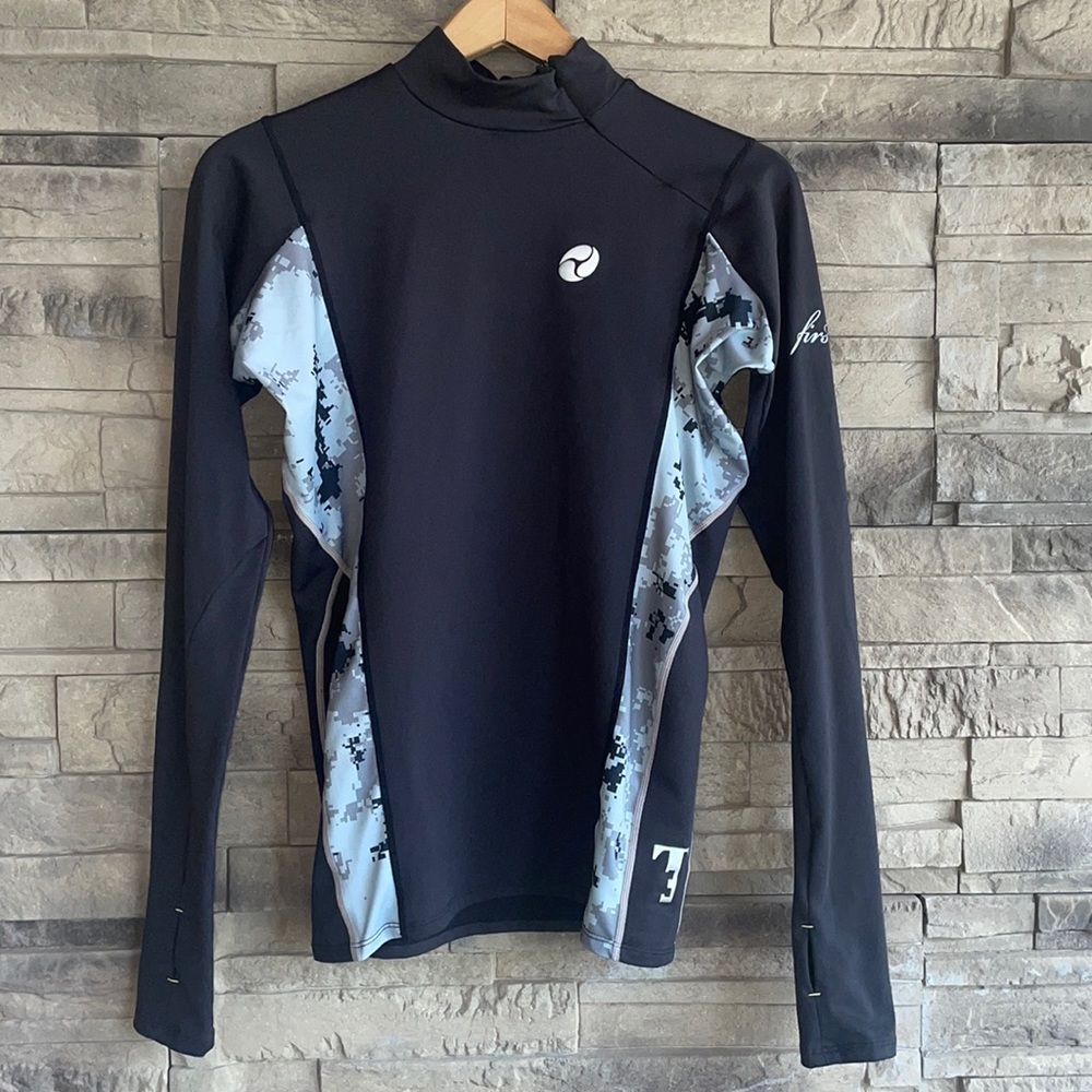 🖤FIRSTSTAR Women’s Black compression shirt